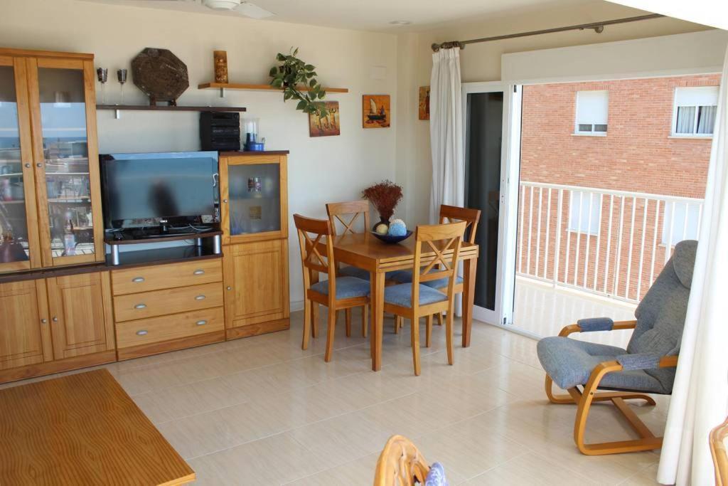 Apartamento En Primera Linea De Playa Con Increibles Vistas Santa Pola Exterior photo